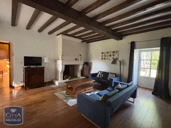 Maison à louer 8 pièces 289m² Prignac (17610)