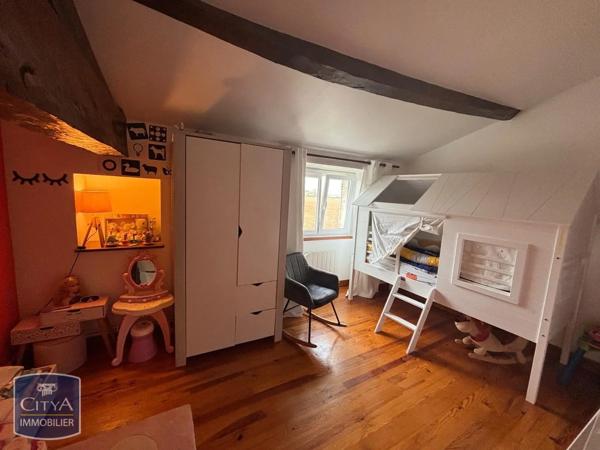Maison à louer 8 pièces 289m² Prignac (17610)