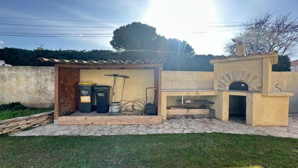 Jolie maison des années 50 de plain pieds, avec jardin
