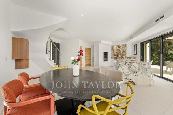 Maison familialle avec 4 chambres à louer proche Valbonne - Domaine privé
