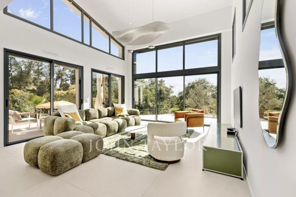 Maison familialle avec 4 chambres à louer proche Valbonne - Domaine privé