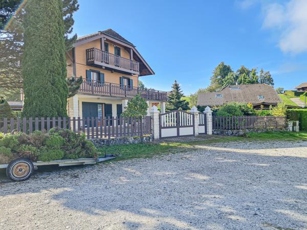 La Roche-sur-Foron (74800) MAISON INDIVIDUELLE 150 M² + DEPENDANCE 20M² + KIOSQUE - TERRAIN 915M²