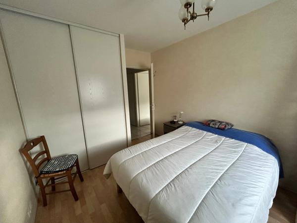 LUCON (85) PROCHE INTERMARCHE AU CALME APPARTEMENT T2 REZ DE JARDIN 46M² AVEC BALCON ET PARKING PRIVE