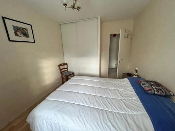 LUCON (85) PROCHE INTERMARCHE AU CALME APPARTEMENT T2 REZ DE JARDIN 46M² AVEC BALCON ET PARKING PRIVE
