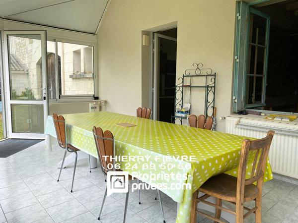 Beaumont En Véron 37420  -  Maison de 5 pièces , 3 chambres, sur un terrain de 1082 m2