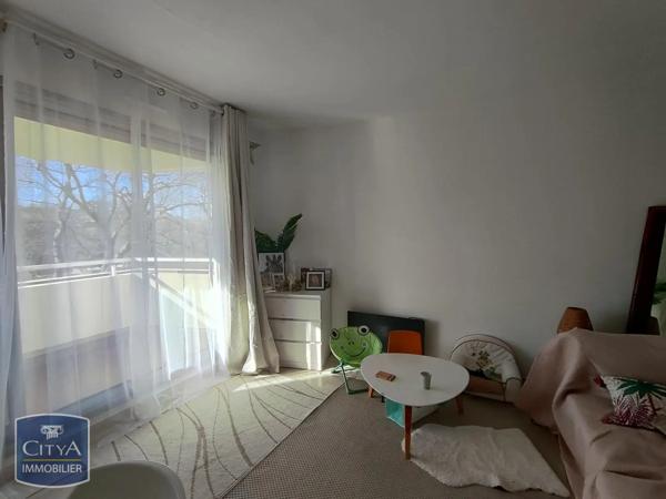 Appartement à louer 2 pièces 53.26m² Nîmes (30000)