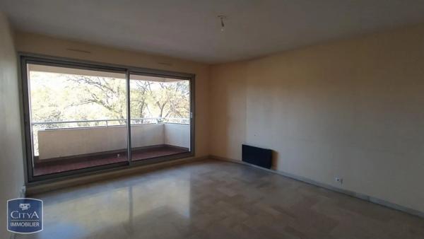 Appartement à louer 2 pièces 53.26m² Nîmes (30000)
