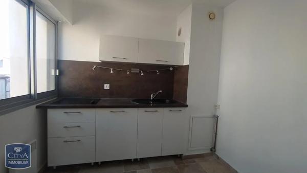 Appartement à louer 2 pièces 53.26m² Nîmes (30000)