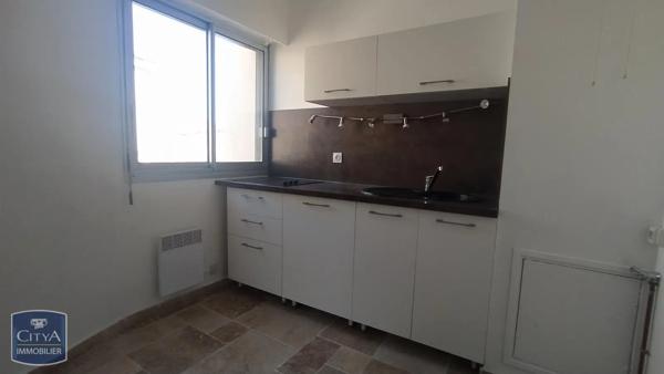 Appartement à louer 2 pièces 53.26m² Nîmes (30000)