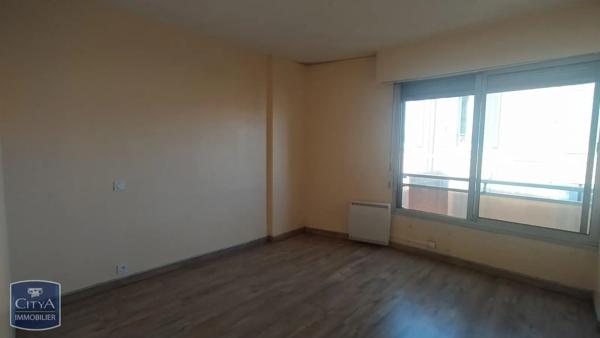 Appartement à louer 2 pièces 53.26m² Nîmes (30000)