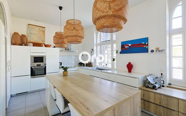 Appartement à vendre    5 pièces • 250 m2 Roubaix