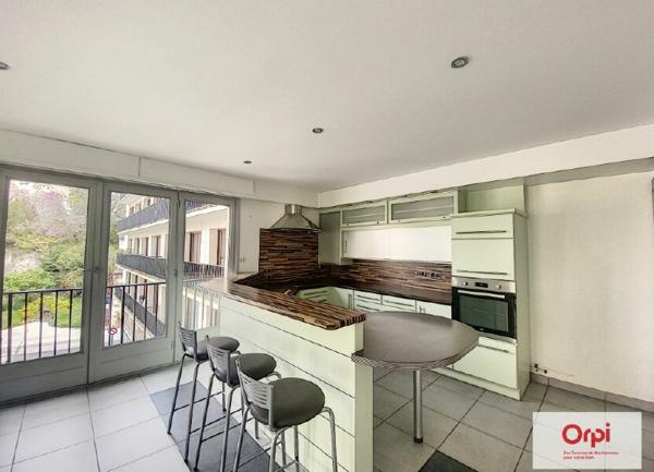 Appartement à louer    4 pièces • 116,10 m2 Montluçon