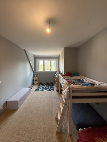Maison
                                                                                                                                                                                                                                                                                                                        5 pièce(s)                                                                                                                                                                                                          3 chambre(s)                                                                                                                                                                                                          118  m²