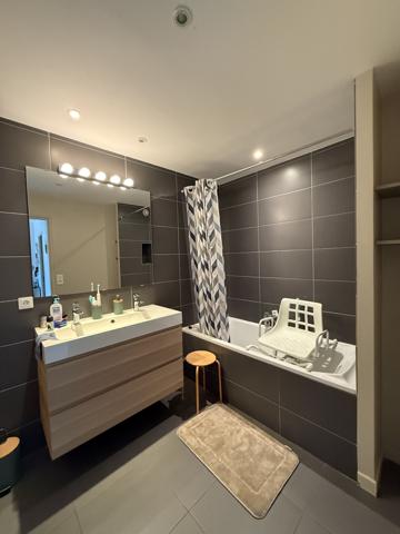 Maison
                                                                                                                                                                                                                                                                                                                        5 pièce(s)                                                                                                                                                                                                          3 chambre(s)                                                                                                                                                                                                          118  m²