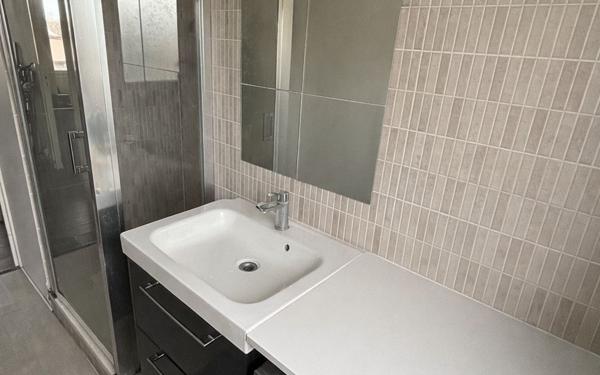 Appartement à vendre    3 pièces • 68 m2 Sorgues