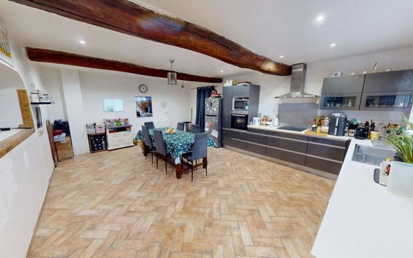 Maison à vendre    4 pièces • 126 m2 Nanteuil-lès-Meaux