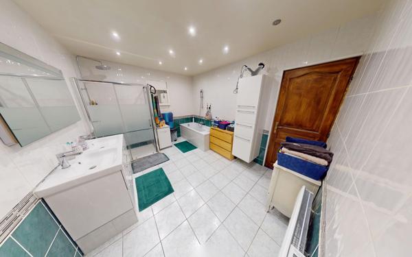 Maison à vendre    4 pièces • 126 m2 Nanteuil-lès-Meaux