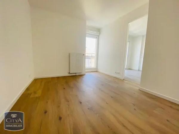 Appartement à louer 2 pièces 36.81m² Le Blanc-Mesnil (93150)