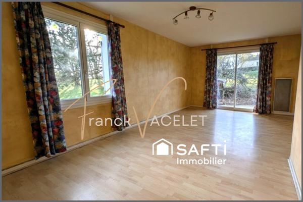 Calme et verdure pour ce plain-pied de 80m² avec garage