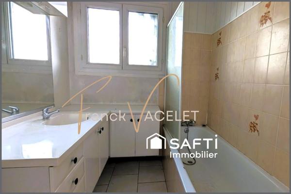 Calme et verdure pour ce plain-pied de 80m² avec garage