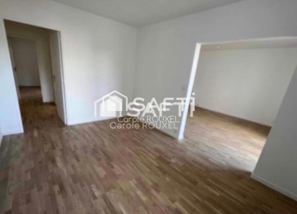 SPACIEUX APPARTEMENT Refait a Neuf A pieds du PORT avec Annexes