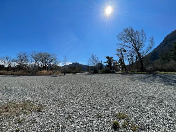 Chalet à vendre 3 pièces ROCHEBRUNE (05)