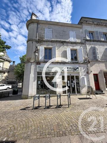 Appartement F4 à vendre  4 pièces - 187 m 2   COGNAC  - 16