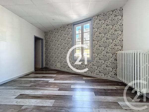 Appartement F4 à vendre  4 pièces - 187 m 2   COGNAC  - 16