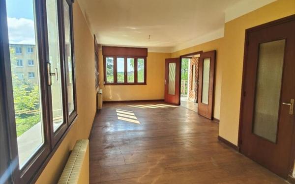 Maison à vendre    4 pièces •  Miribel