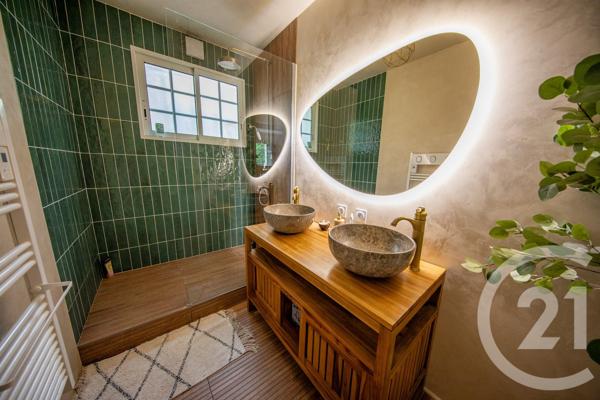 Maison à vendre  4 pièces - 84,39 m 2   ST MEDARD EN JALLES  - 33