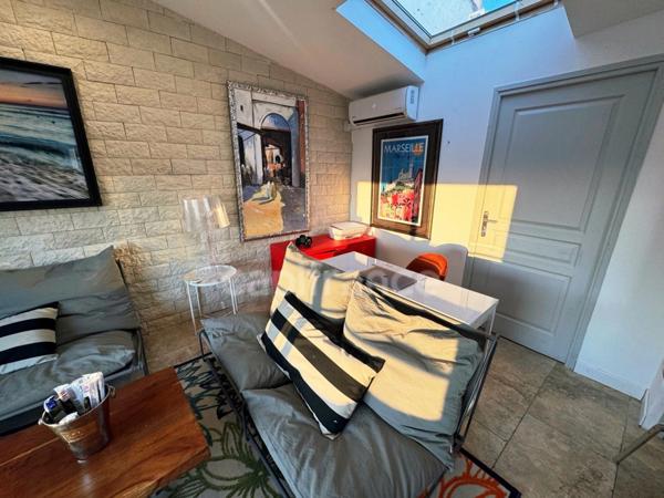 Appartement à vendre 2 pièces MARSEILLE 6EME ARRONDISSEMENT (13)