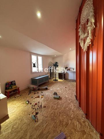 Maison
         7 pièces
        - 376 m² Bien prestige 620 000 € *