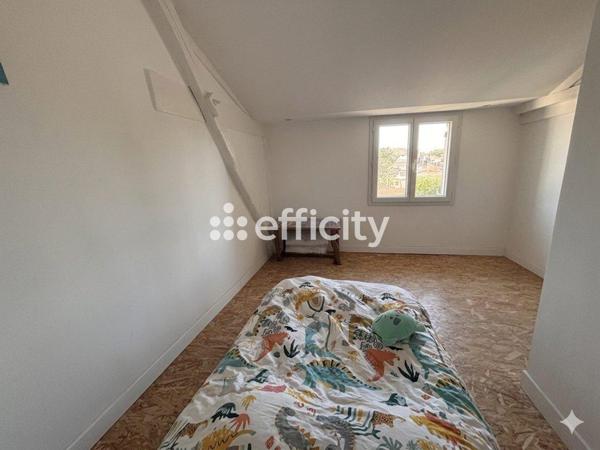 Maison
         7 pièces
        - 376 m² Bien prestige 620 000 € *