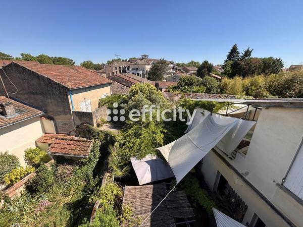 Maison
         7 pièces
        - 376 m² Bien prestige 620 000 € *