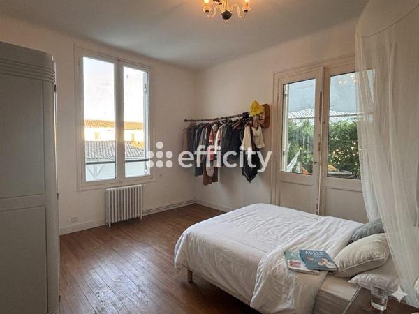 Maison
         7 pièces
        - 376 m² Bien prestige 620 000 € *