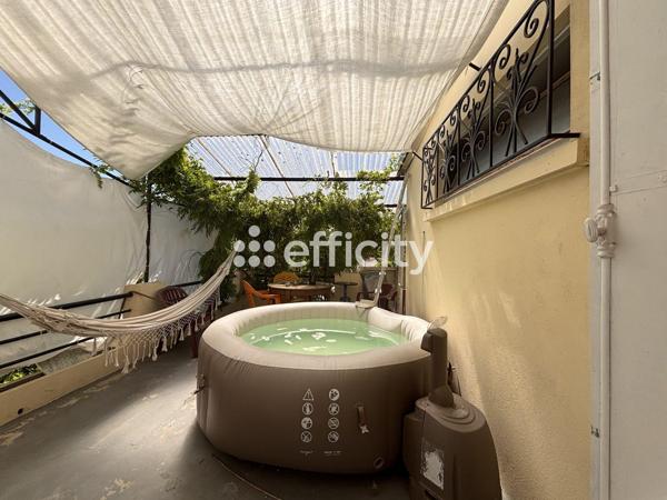 Maison
         7 pièces
        - 376 m² Bien prestige 620 000 € *