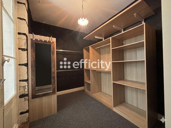 Maison
         7 pièces
        - 376 m² Bien prestige 620 000 € *