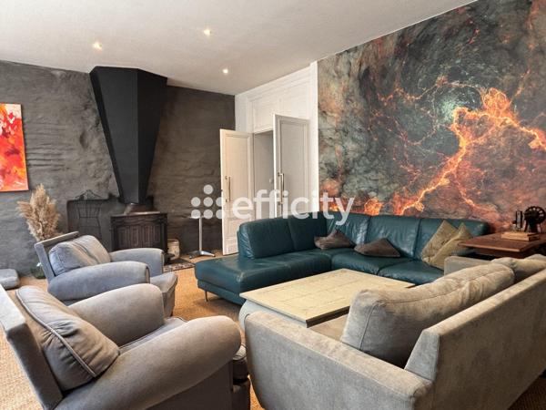 Maison
         7 pièces
        - 376 m² Bien prestige 620 000 € *