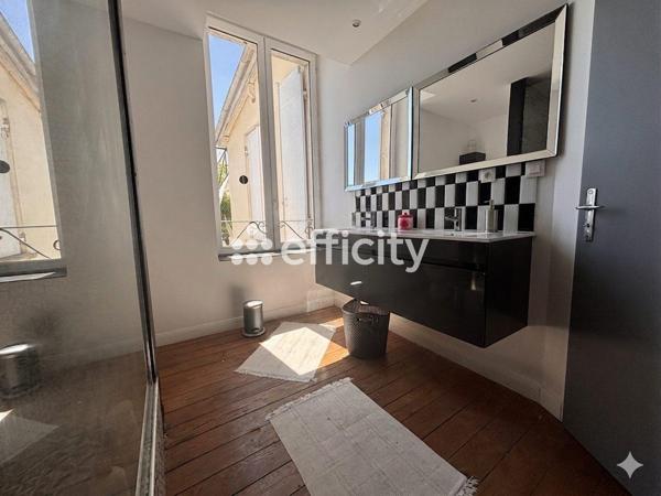 Maison
         7 pièces
        - 376 m² Bien prestige 620 000 € *