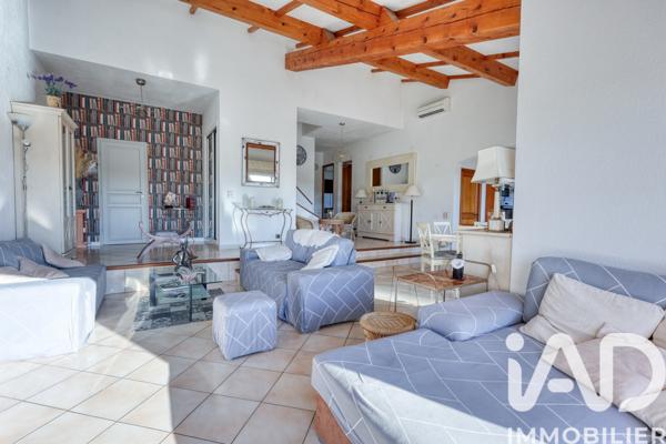 Maison à vendre 7 pièces 162 m² Sanary-sur-Mer