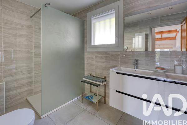 Maison à vendre 7 pièces 162 m² Sanary-sur-Mer