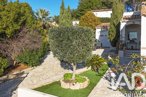 Maison à vendre 7 pièces 162 m² Sanary-sur-Mer