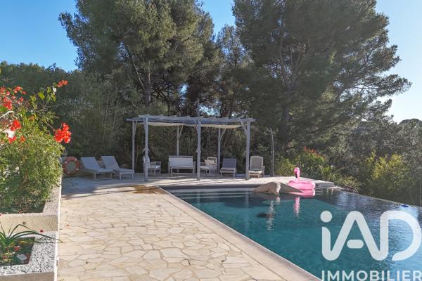 Maison à vendre 7 pièces 162 m² Sanary-sur-Mer