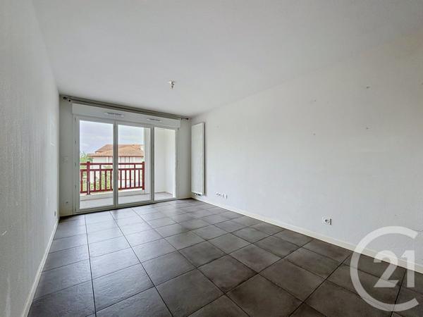Appartement T3 à vendre  3 pièces - 51,40 m 2   ST PIERRE D IRUBE  - 64