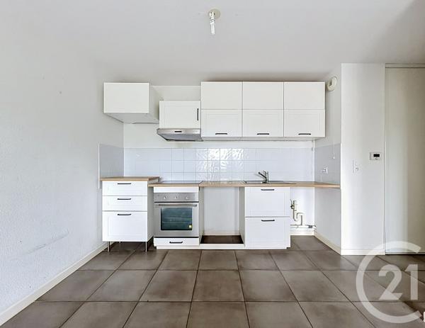 Appartement T3 à vendre  3 pièces - 51,40 m 2   ST PIERRE D IRUBE  - 64