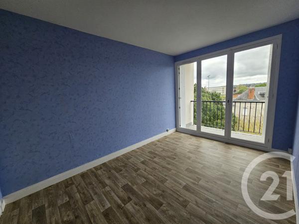 Appartement F4 à vendre  4 pièces - 76,50 m 2   CHATELLERAULT  - 86