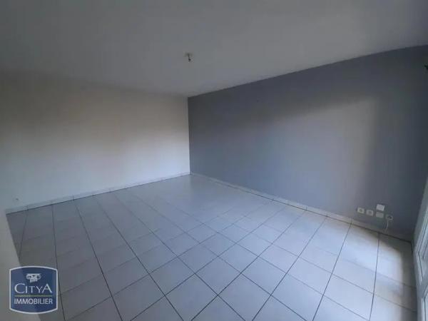 Appartement à louer 2 pièces 48.13m² Tarbes (65000)