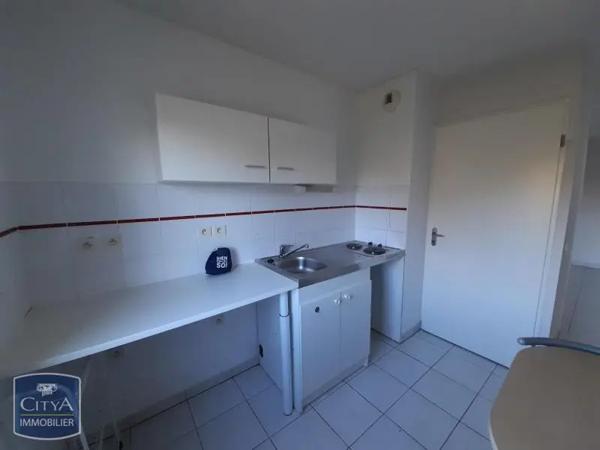 Appartement à louer 2 pièces 48.13m² Tarbes (65000)