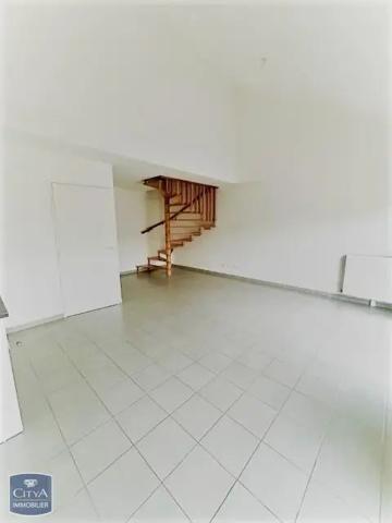 Appartement à louer 5 pièces 92.1m²
