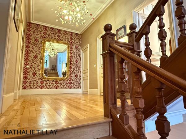 Maison bourgeoise à vendre 10 pièces ORLEANS (45)